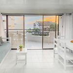 Tropical Beach - Con Vista Al Mar