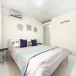 Tropical Beach - Con Vista Al Mar