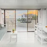 Tropical Beach - Con Vista Al Mar